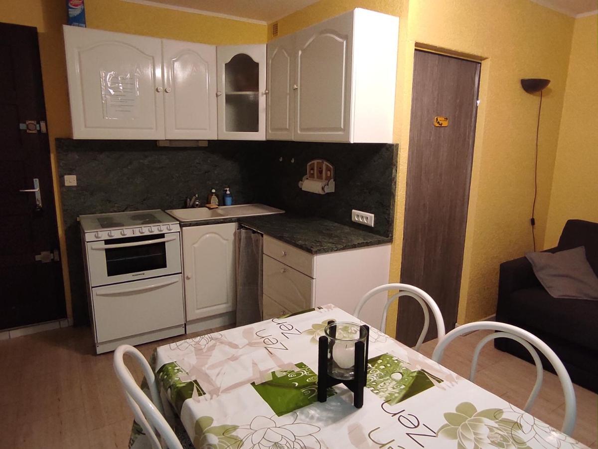 Appartement Dans Residence Calme Et Securisee Ле-Баркарес Екстер'єр фото